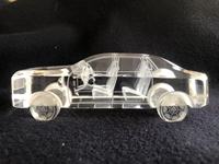 Artisanat en verre cristal, modèle de voiture gravé au laser fait à la main, cadeau créatif pour la décoration intérieure et les cadeaux promotionnels d'entreprise