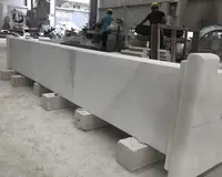 CNC Fatta a Macchina di Marmo Quadrato Pilasters Con Capitelli e Basi Per La Villa