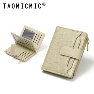 Portafoglio da Donna TAOMICMIC in Pelle Premium Effetto Coccodrillo, Stile Coreano, Corto, Bifold, con Doppia Cerniera, Porta Carte e Fermasoldi - Product Image 5