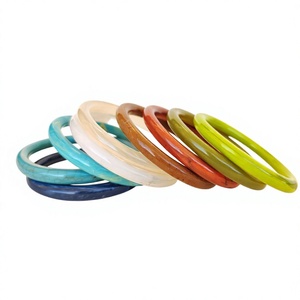 Pulseras de Resina Acrílica Coloridas 2026, Joyería Moderna y Vistosa, Pulseras Unisex a la Moda, Estilo Clásico, Conjuntos Multicolores - Product Image 1