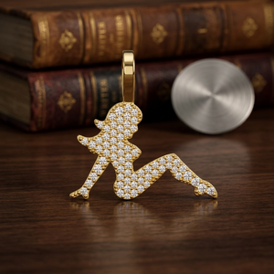 Pendentif personnalisé en or avec silhouette de fille sexy en moissanite, serti de pierres pavées, collier hip-hop - Product Image 2
