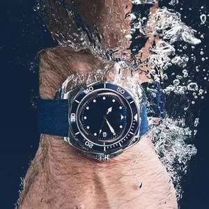 Reloj Mecánico de Buceo para Hombre, Diseño Hueco, Automático, Deportivo, Resistente al Agua, de Lujo, con Fecha y Luminoso, Venta al Por Mayor - Product Image 3