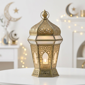 Décorations du Ramadan 2027, lanterne à bougie marocaine en métal antique en laiton avec verre givré - Product Image 1