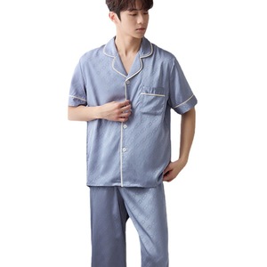 <span class=keywords><strong>Pigiama</strong></span> <span class=keywords><strong>Estivo</strong></span> da <span class=keywords><strong>Uomo</strong></span> in Seta Ghiaccio Fresca, Set Tre Pezzi con Maniche Corte e Pantaloni Lunghi, Abbigliamento da Casa Traspirante e di Alta Qualità - Product Image 5