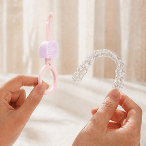 2 en 1, 1 Paquete de Alineadores de Plástico Coloridos, Removedor de Retenedores Invisibles para <span class=keywords><strong>Invisalign</strong></span> - Product Image 1