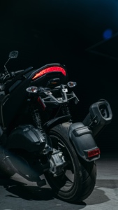 Feux arrière LED séquentiels de style coloré, nouvelle conception 2026, version universelle, fonction de bienvenue, Yamaha Augur AJLIGHT - Product Image 2