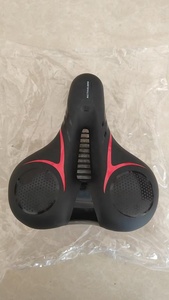 Selle de vélo <span class=keywords><strong>en</strong></span> <span class=keywords><strong>gel</strong></span> PU surdimensionnée personnalisée pour vélos et véhicules électriques avec un soutien et une ventilation robustes - Product Image 2