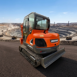 รถขุดขนาดเล็กมือสองของแท้จากเกาหลี Doosan DX75-9c รถขุดขนาดเล็กอเนกประสงค์ Doosan DX60 DH55 DX150 DX210 DX220 - Product Image 1