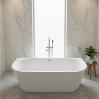 Baignoire autoportante moderne en acrylique avec jupe, pour bains relaxants en intérieur dans les hôtels, villas ou résidences, baignoire blanche