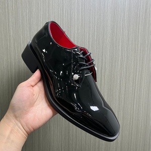 Zapatos de vestir de cuero charol brillante para hombre, con adornos de diamantes de imitación, con cordones, tacón cuadrado, calzado Oxford para fiesta. - Product Image 1