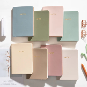 Couverture en cuir végétalien Journal personnalisé Pu faux cuir école de luxe planificateur impression personnalisée A5 carnet - Product Image 1