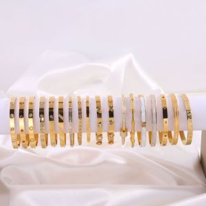 Bracelets en gros anti-décoloration plaqués or 18 carats, étanches, anti-ternissement, en titane, entièrement sertis de zircons, bijoux de mode pour femmes JianYi - Product Image 1