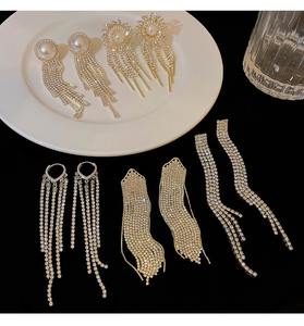 أقراط نسائية فاخرة مرصعة بالألماس، أقراط طويلة متدلية، أقراط فراشة مرصعة بالألماس - Product Image 4