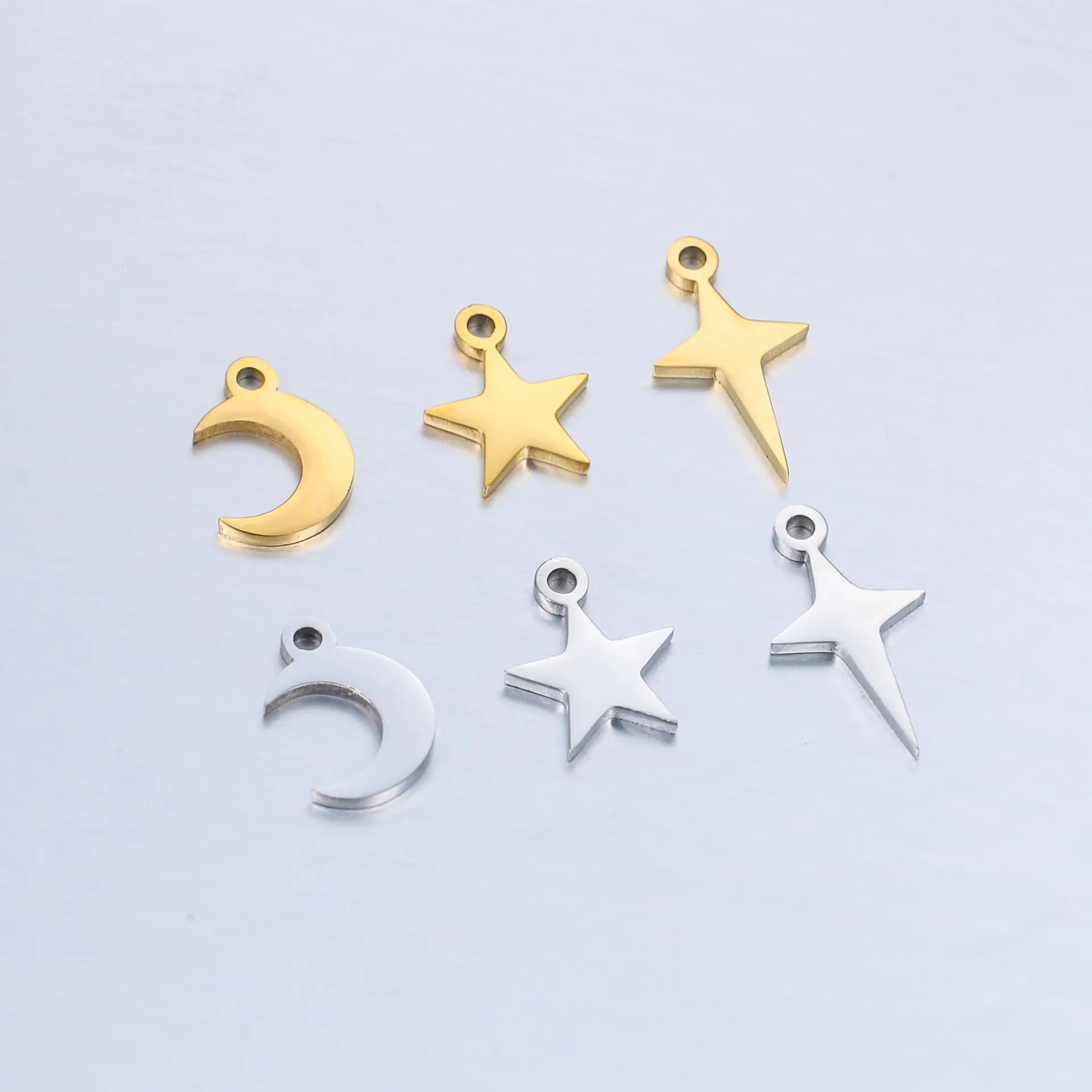 Trendy Accessories Custom Logo Blanks Charm Jewelry Star Moon Tags Stainless Steel 18K Gold Pendant Charms