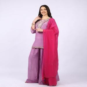 Conjunto de traje Sharara de 3 piezas para mujer, color rosa, con cuentas, lentejuelas, corte Dana y trabajo con hilo de espejo. - Product Image 1