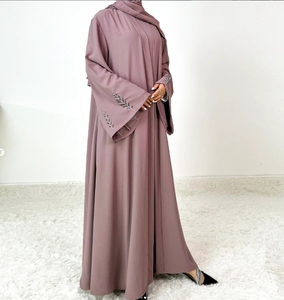 Fabricant Vente Chaude Ramadan Dubaï Abaya <span class=keywords><strong>Grossiste</strong></span> Musulman Abaya Luxe Ensemble 2 Pièces Abaya Robe Musulmane Femme Avec <span class=keywords><strong>Perles</strong></span> - Product Image 2