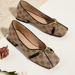 Nuevos Estilos Coreanos 2026 de Zapatos Planos de Mujer con Punta Cuadrada y Diseño de Patchwork, Tacones Bajos, Pantuflas Cómodas para Exteriores - Product Image 4