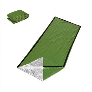Sac de couchage d'urgence en PE vert pour le camping en bivouac et les produits de survie pour couchage enveloppant - Product Image 1