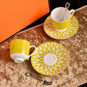 ชุดจานอาหารค่ำหรูหราพร้อมแก้วกาแฟ ของขวัญขึ้นบ้านใหม่ ของขวัญแต่งงานสำหรับเพื่อนสนิท - Product Image 2