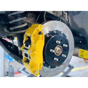 Chine grossiste Big <span class=keywords><strong>4</strong></span> Pistons Kit d'étriers pièce <span class=keywords><strong>de</strong></span> <span class=keywords><strong>course</strong></span> modifiée pour Toyota 86 Hilux Corolla Innova Pajero Big Brake Kit - Product Image 1