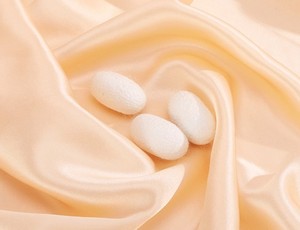 <strong>Wholesale</strong> Custom Woven OEKO-TEX Certified Plain Dyed Satin <strong>Silk</strong> <strong>Charmeuse</strong> <strong>Fabric</strong> for Dresses Weddings Beddings Sleepwear - Product Image 3