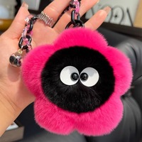 En gros, Pendentif porte-clés de voiture et breloque de sac en fourrure de lapin douce et mignonne avec petite fleur, style peluche, populaire sur Instagram