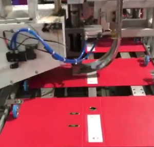 Machine <span class=keywords><strong>à</strong></span> fabriquer des classeurs <span class=keywords><strong>à</strong></span> levier, machine <span class=keywords><strong>à</strong></span> assembler les rivets pour les attaches Finger & Rado - Product Image 6