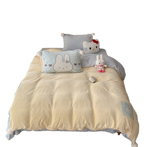 Ensemble de literie pour lit king-size en coton de dessin animé de haute qualité sur mesure en gros - Housse de couette en fibre de lait douce, drap et taie d'oreiller - Product Image 1