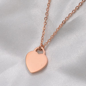 Joyería de acero inoxidable <span class=keywords><strong>con</strong></span> grabado personalizado, placa <span class=keywords><strong>con</strong></span> nombre de inicial pulida, collar <span class=keywords><strong>con</strong></span> barra de corazón, venta al por mayor - Product Image 5