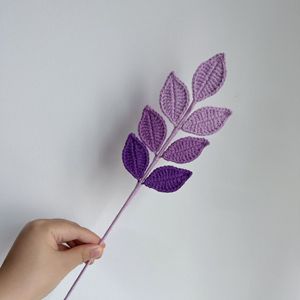 Flores de Ganchillo Hechas a Mano con Hojas de Olivo, Tallos de Eucalipto Tejidos, Hojas de Ganchillo, Regalos, Decoración para Bodas y Hogar - Product Image 3