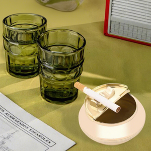 Cendrier rond en laiton fait main avec repose-cigarette, support à cendres en métal doré pour table, cendrier moderne sans fumée pour la maison, le bureau ou la terrasse - Product Image 4