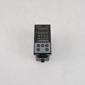 Contrôleurs numériques polyvalents Honeywell DC1020Cl-302000-E, pour brûleurs de chaudière - Product Image 2