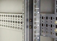 Serveur GPU haute densité pour centre de données, rack de serveur avec porte en maille à 80 % de ventilation pour centre de données