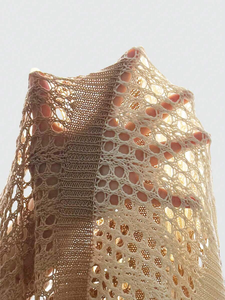 كارديجان نسائي محبوك بتصميم مُرقّع باللونين البيج والأبيض، مع تصميم فضفاض ومفتوح من الأمام، مع تطريز كروشيه للتنسيق مع الملابس الأخرى - Product Image 5