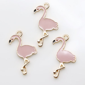 100 pièces de pendentifs flamants roses en émail, breloques en alliage d'émail en forme d'animaux pour la fabrication de bijoux - Product Image 2