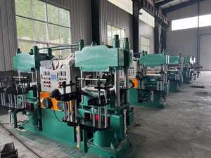 Presse de vulcanisation hydraulique pour plaques, machine de fabrication de joints toriques en caoutchouc, presse de vulcanisation à double station pour le moulage du caoutchouc - Product Image 1
