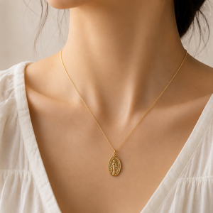 Collana in Metallo con Motivi Cristiani, Placcata in Oro 18k, Argento Sterling 925, Collana con Vergine Maria, Gioiello Decorativo Femminile - Product Image 2