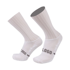 Chaussettes de cyclisme professionnelles personnalisées Grip antidérapant Chaussettes de <span class=keywords><strong>vélo</strong></span> de <span class=keywords><strong>route</strong></span> Performance White Mens Aero Cycling Socks - Product Image 3