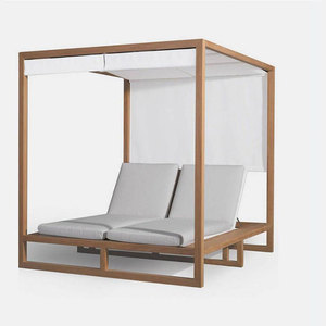 Chaise longue double en teck massif sur mesure de qualité supérieure pour hôtel moderne, avec voile d'ombrage pour piscine, pour villa et parc - Product Image 1