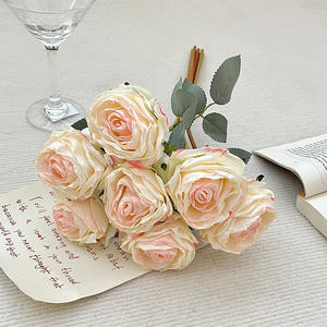 L-002 Arrangement floral de roses artificielles élégantes faites à la main, couleur blush, bouquet personnalisé pour la décoration intérieure - Product Image 3