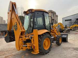 Chargeuse-pelleteuse JCB 3CX d'occasion en bon état, modèle 2022, capacité nominale de 6 tonnes, avec moteur et roulements, pour la construction, en vente en stock - Product Image 2