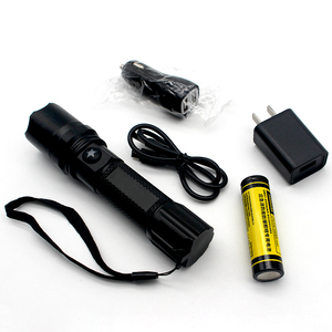 Lampe de poche de recherche en alliage d'aluminium LED rechargeable super <span class=keywords><strong>puissante</strong></span> avec lampe de poche de camping étanche, faisceau longue portée de 200 m - Product Image 1