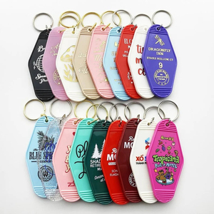 Custom Logo Retro Hotel Keychain Blank Plastic Metal Motel Tag Keyring Room Number Promotional Keychains Carabiners for Hotels