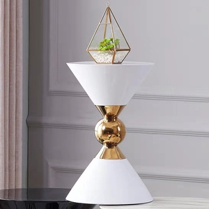 Moderna Mesa de Esquina de Estilo Nórdico y Diseño Sencillo Tipo Instagram, Pequeña Mesa de Centro o de Noche de Madera para Influencers - Product Image 6