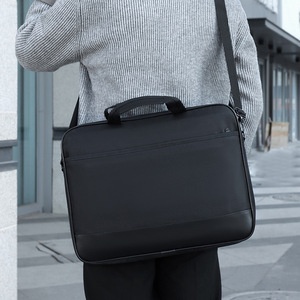 Sac à bandoulière professionnel 15,6 pouces à prix de gros, mallette étanche personnalisée pour ordinateur portable avec double chaîne - Product Image 4