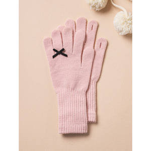 Kit guanti e guanti lunghi con nastro rosa - Product Image 1