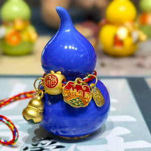 Vente en gros Ruyi Céramique Gourde Ornements suspendus Boule de Noël Décoration d'arbre pour les fabricants de voitures Boule de Noël et ornements d'arbre - Product Image 4