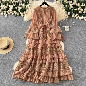 <span class=keywords><strong>Boutique</strong></span> al por mayor 2025 otoño nueva moda francés Retro hueco encaje Patchwork trompeta manga vestido de mujer - Product Image 1