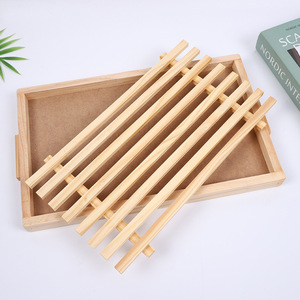 ถาดไม้สำหรับตัดขนมปัง 38x22.5x3 ซม. เป็นมิตรกับสิ่งแวดล้อม ใช้ในครัวสำหรับอบขนมปัง หั่นขนมปัง พร้อมขาตั้ง - Product Image 3