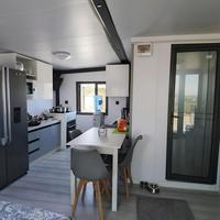 Maison conteneur extensible 20 pieds 40 pieds, moderne, de luxe, modulaire, préfabriquée, avec salle de bain, panneaux sandwich en acier